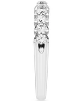 Diamond Band (1/2 ct. t.w.) in 14k White Gold