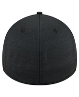 New Era Men's Black Jacksonville Jaguars Throwback Active Tech 39THIRTY Flex Hat