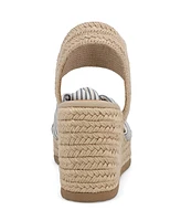 Mia Women's Belinda Round Toe Wedge Sandals