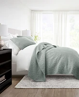 ienjoy Home Floral Stitch 2-Pc. Lightweight Quilt Set, Twin/Twin Xl