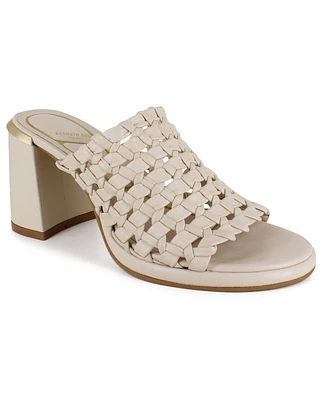 Kenneth Cole New York Women's Solara Round Toe Sandals