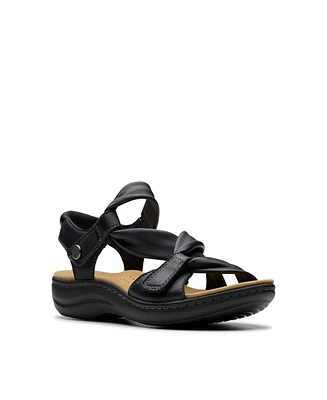 Clarks Collection Women's Laurieann Bell Round Toe Flat Sandals