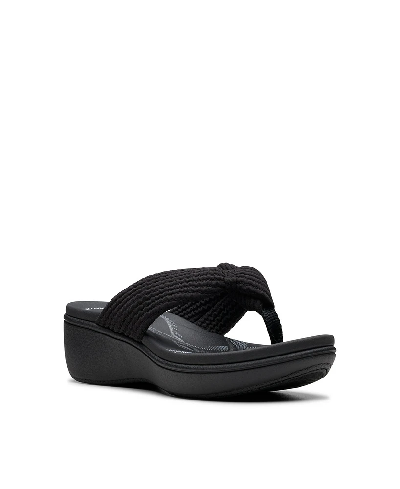 Clarks Cloudsteppers Women's Breeze Rae Erin Slip-On Flat Sandals