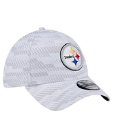 New Era Men's White Pittsburgh Steelers Gameday Graded 39THIRTY Flex Hat