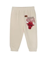Mitchell & Ness Toddler 2-Piece Cream Chicago Bulls Hang Time Oversized Pullover Hoodie and Pants Set