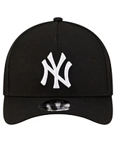 New Era Men's Black New York Yankees Player Replica 9FORTY Adjustable Hat