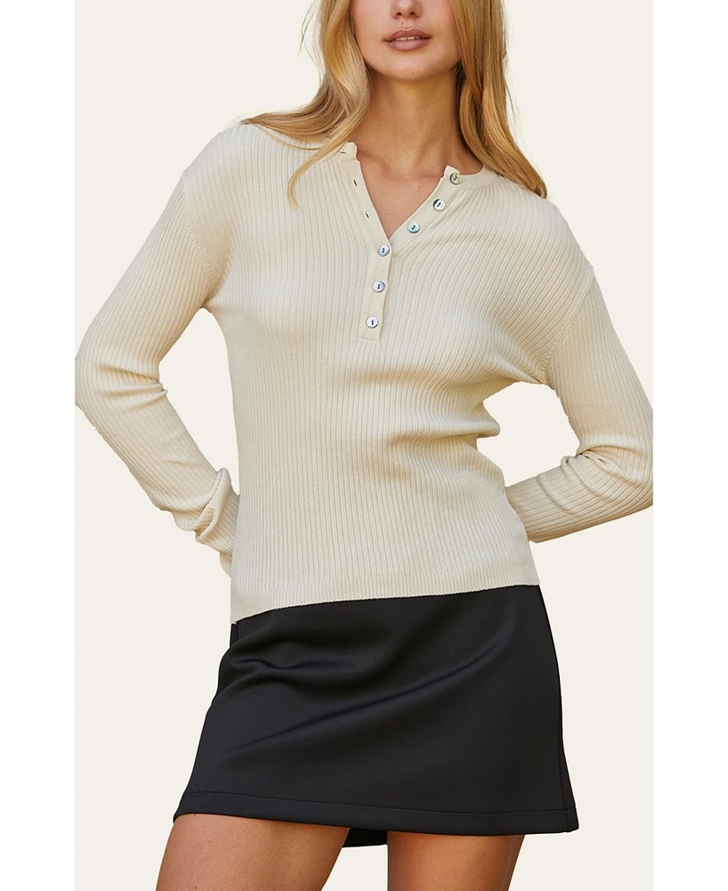 Crescent Women's Kaylee Henley Knit Top