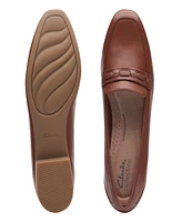 Clarks Women's Juliet Bay Slip-On Loafer Flats
