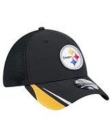 New Era Men's Black Pittsburgh Steelers Game Day Linear 39THIRTY Flex Hat