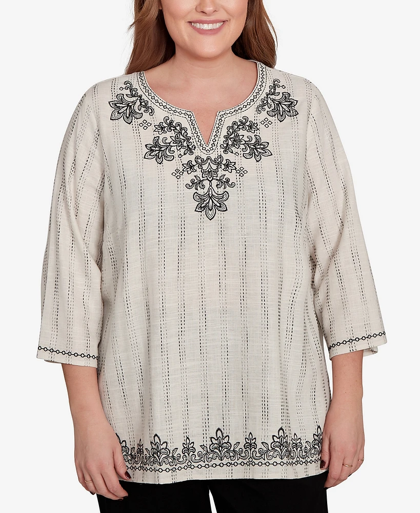 Alfred Dunner Plus Natural Instinct Textured Medallion Embroidered Top