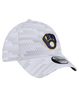 New Era Men's White Milwaukee Brewers Graded 39THIRTY Stretch Fit Hat
