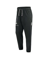 Nike Men's Black Minnesota Golden Gophers Travel Performance Pants