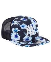 New Era Men's Navy New York Yankees Adventure Pattern Golfer Trucker Snapback Hat