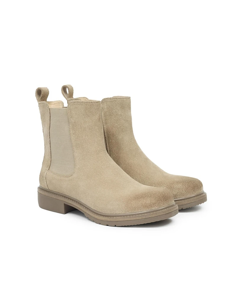 Essential Chelsea Ankle Boot