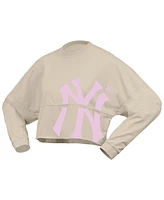 Fanatics Women's Cream New York Yankees Floral Preppy Cropped Long Sleeve T-Shirt
