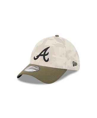 New Era Men's Light Beige/Olive Atlanta Braves 2025 Armed Forces Day 39THIRTY Flex Hat
