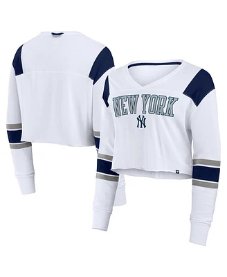Fanatics Women's White New York Yankees Stretch Cropped Fashion Long Sleeve T-Shirt