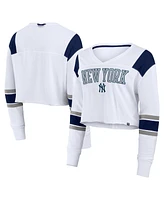 Fanatics Women's White New York Yankees Stretch Cropped Fashion Long Sleeve T-Shirt