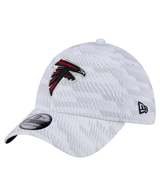 New Era Men's White Atlanta Falcons Gameday Graded 39THIRTY Flex Hat