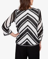 Alfred Dunner Petite Santa Barbara Chevron Crochet Bell Sleeve Crew Neck Top