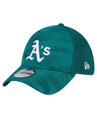New Era Men's Green Athletics Subtle Camo 39THIRTY Flex Hat