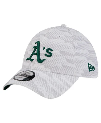 New Era Men's White Athletics Graded 39THIRTY Flex Hat