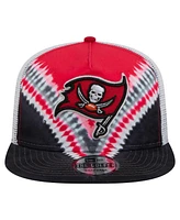 New Era Men's Red/Black Tampa Bay Buccaneers Throwback Dye Golfer Snapback Hat