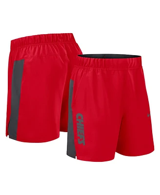 Nike Men's Red Kansas City Chiefs Woven Victory Performance Shorts