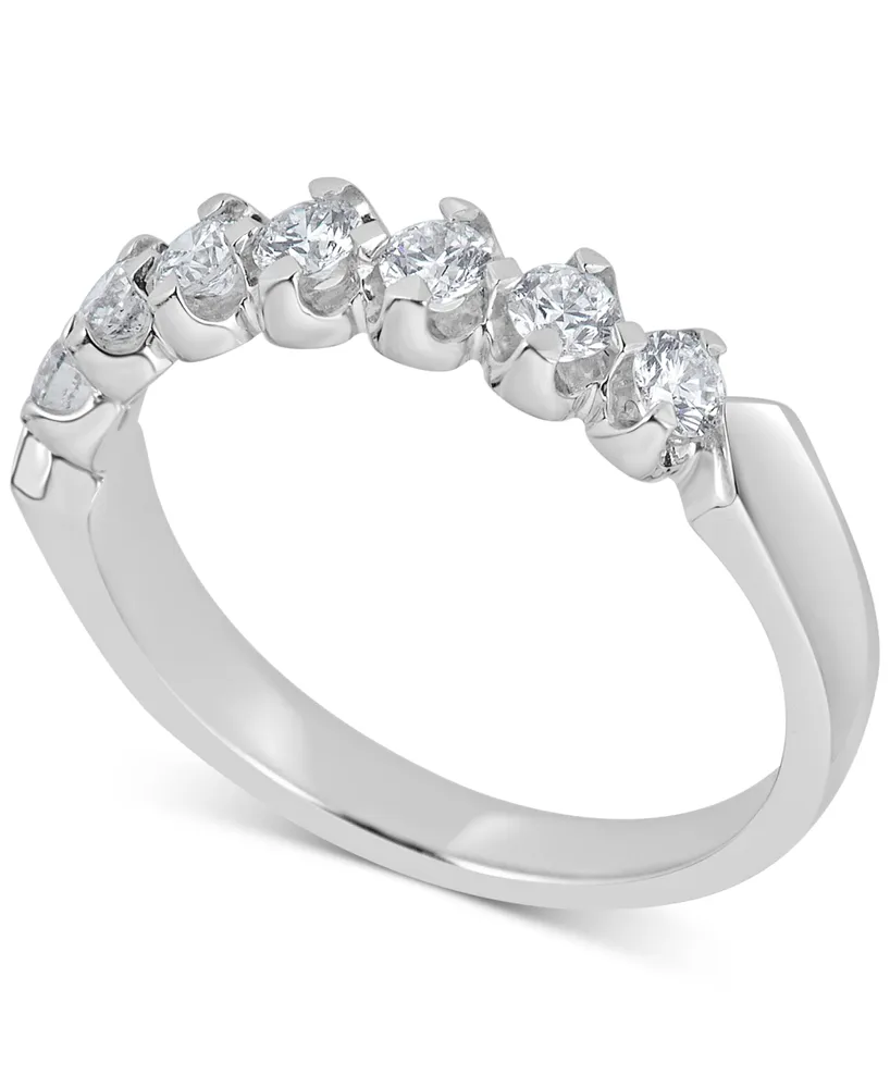 Diamond Scallop Band (1/4 ct. t.w.)