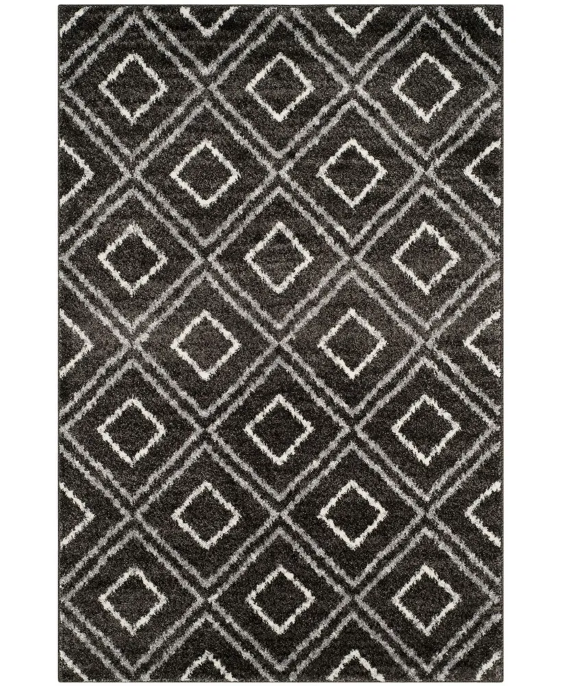 Safavieh Tunisia TUN293 4' x 6' Area Rug