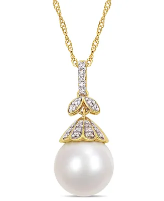 South Sea Cultured Pearl (10-10.5mm) and Diamond (1/10 ct. t.w.) Vintage 17" Necklace in 14k Yellow Gold