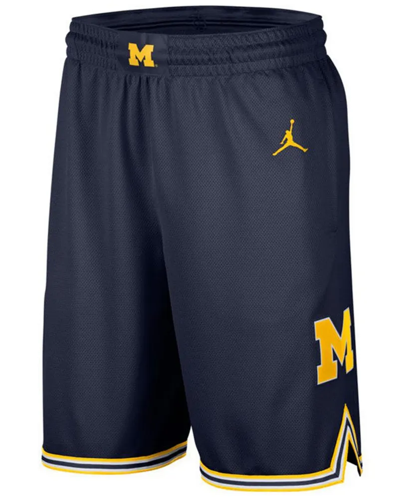 Nike Men's Michigan Wolverines Replica Basketball Road Shorts