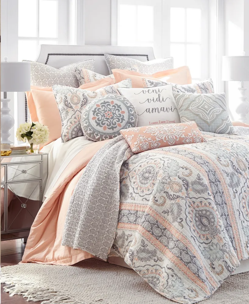 Levtex Darcy Paisley Damask Reversible -Pc. Quilt Set