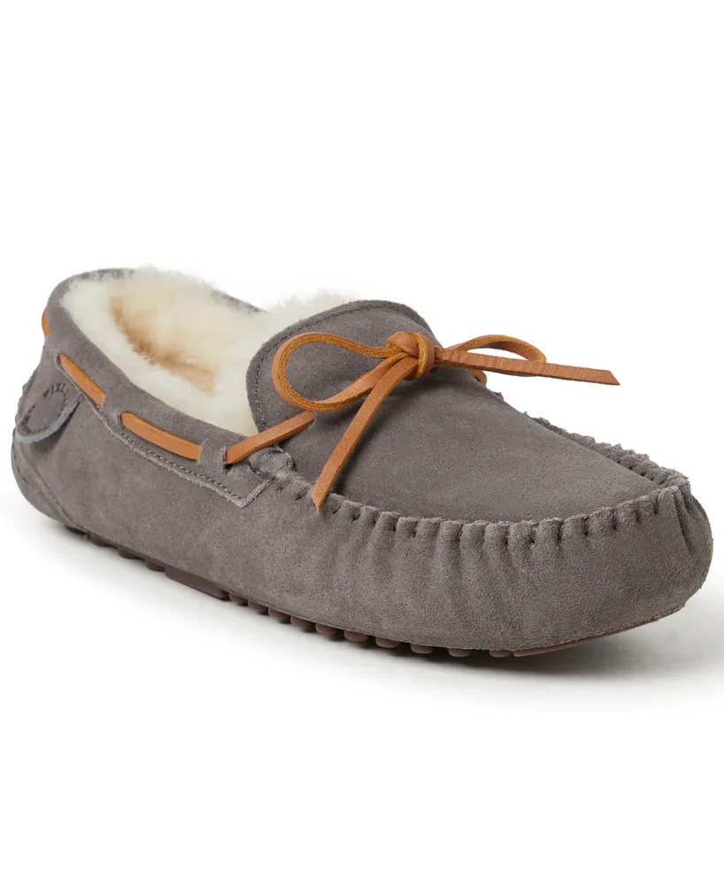 Dearfoams Men's Fireside By Victor Genuine Shearling Moccasin Slipper