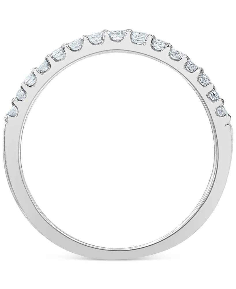 Diamond Halo Cluster Bridal Set (3 ct. t.w.) in 14k White Gold