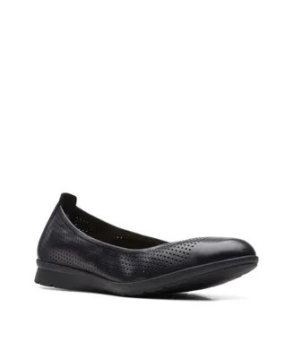 Clarks Women's Collection Jenette Ease Perforated Flats