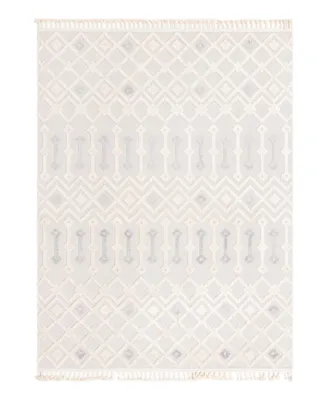 Bayshore Home Guthrie Gut- 7'10" x 10' Area Rug