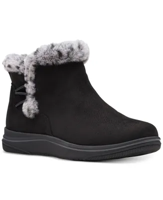 Clarks Women's Breeze Fur Booties