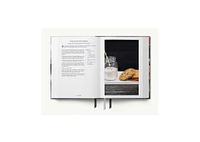 Baking: The Ultimate Cookbook by Robert Gonzalez