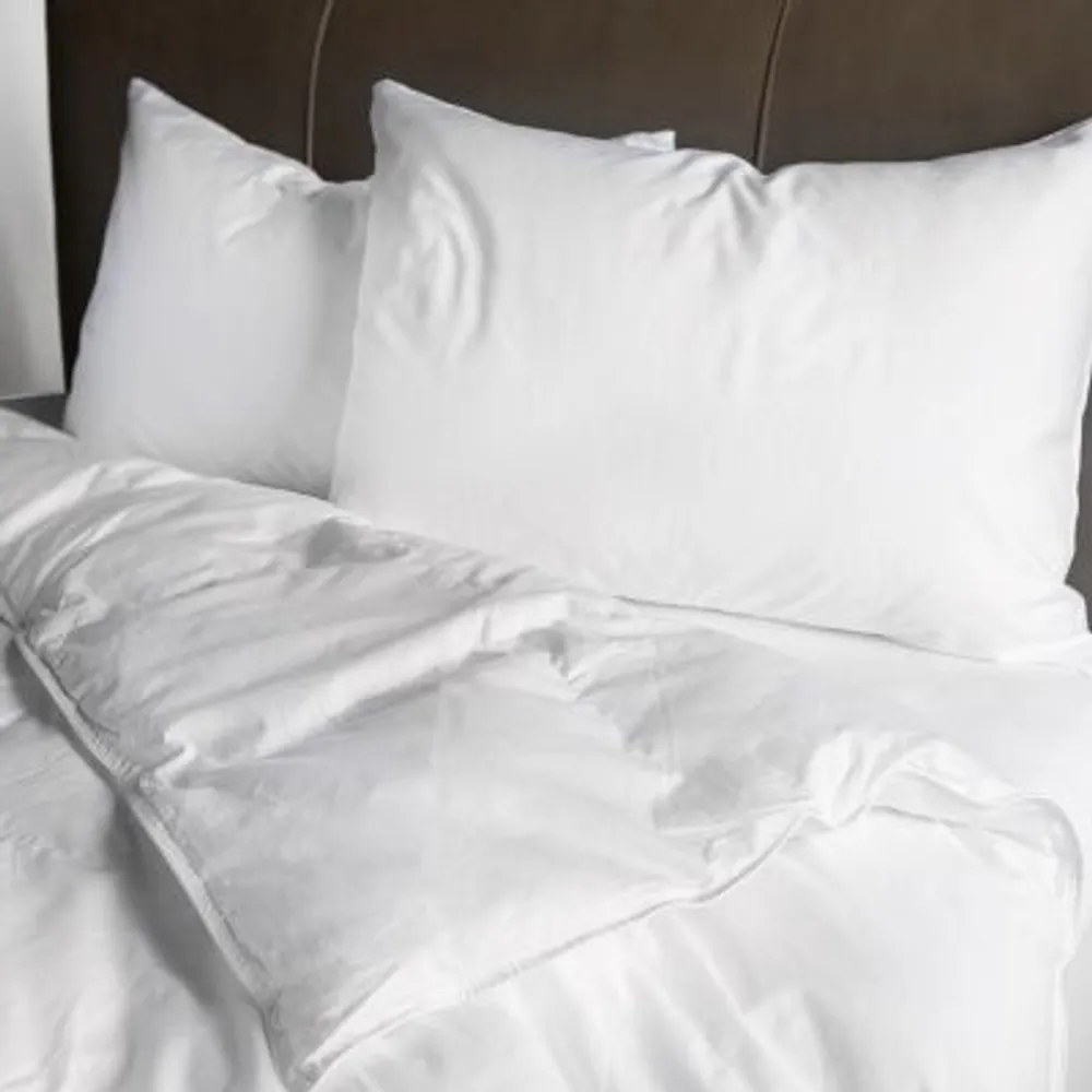 Firm 700 Fill Power Luxury White Duck Down Bed Pillow - King - White