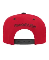 Big Boys Mitchell & Ness Scarlet and Black Unlv Rebels Varsity Letter Snapback Hat