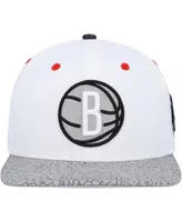 Men's Pro Standard White, Gray Brooklyn Nets Hook Elephant Snapback Hat