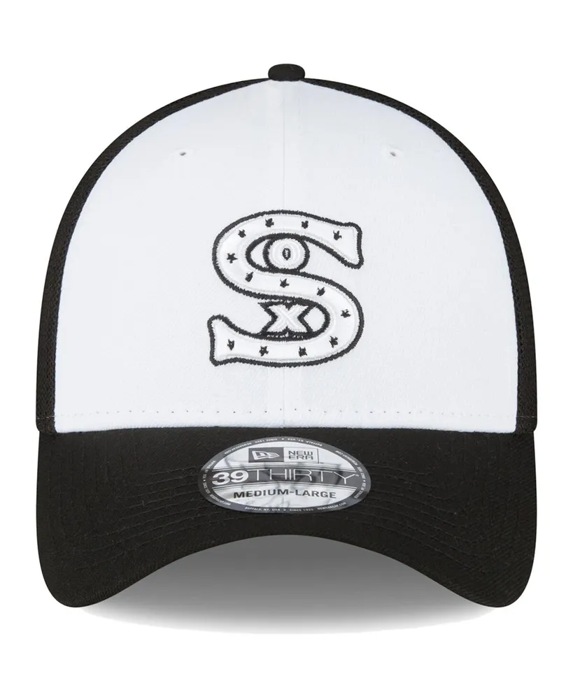 Men's New Era Black and White Chicago Sox 2023 On-Field Batting Practice 39THIRTY Flex Hat