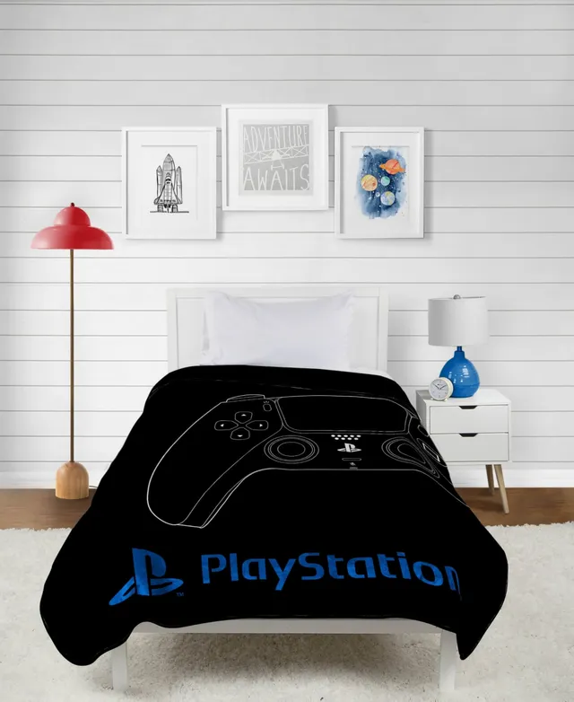 Jay Franco PlayStation Vintage-Like Hardware Silk Touch Throw, 60 x 46