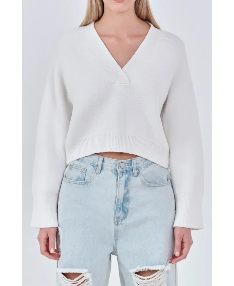 Grey Lab Women's V-neck Cropped Knit Sweater