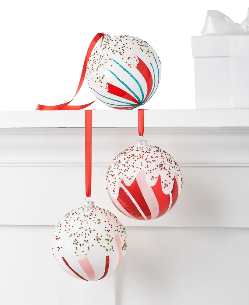 Christmas Cheer Ornament Set