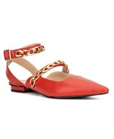 Fashion To Figure Women's Aliza Flats