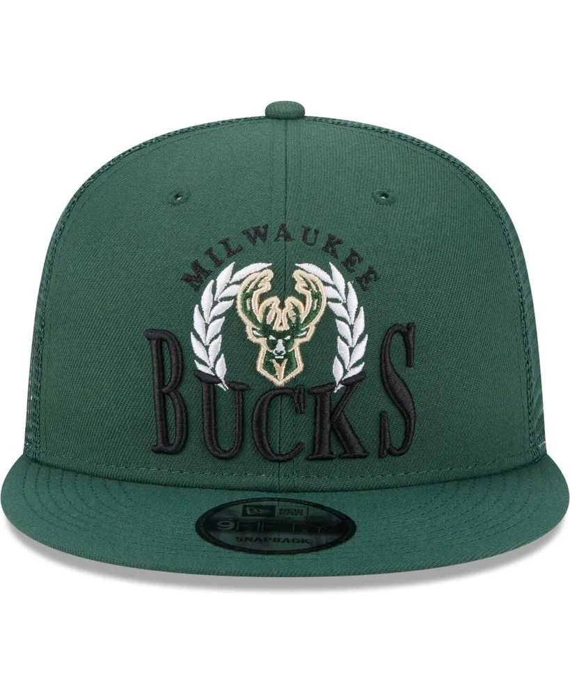 Men's New Era Hunter Green Milwaukee Bucks Bold Laurels 9FIFTY Snapback Hat