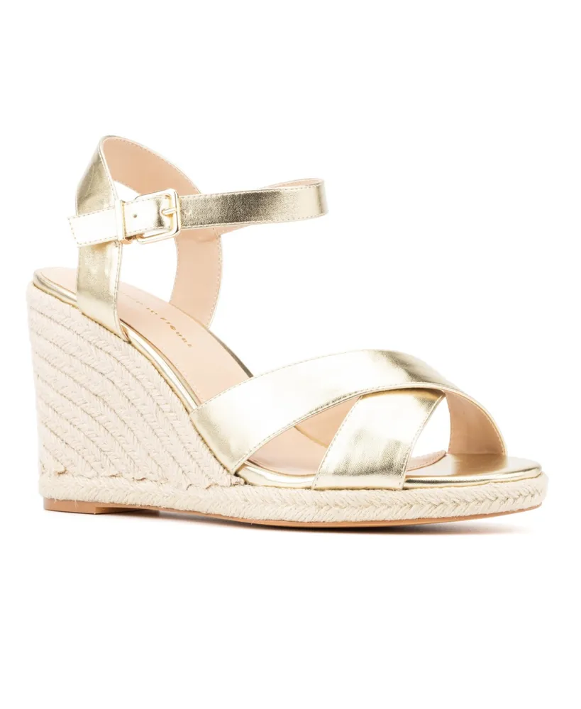 Splendid Felix Platform Wedge Sandal in Beige. A chunky platform and wedge  underscore the '70s…