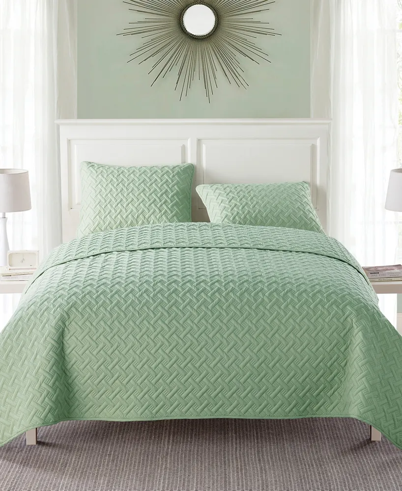 Nina 3-Piece Embossed King Quilt Set